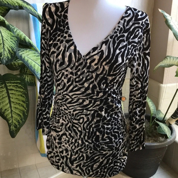 Chico’s black, gray, cream animal print V-neck top - Picture 1 of 7